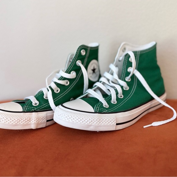 Converse White and Green High-Tops - Picture 1 of 6